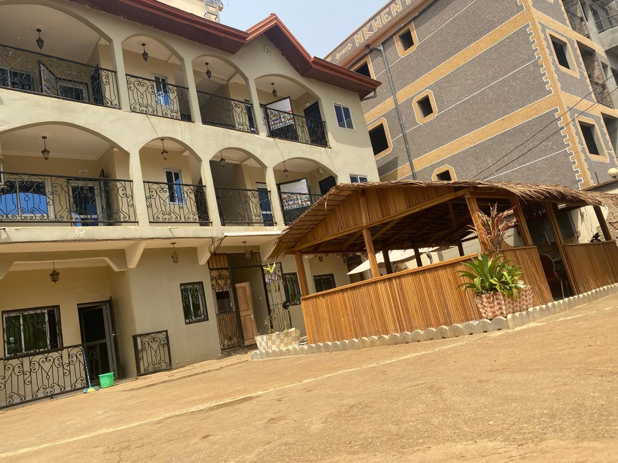 Residence Martha Yaoundé Exterior foto